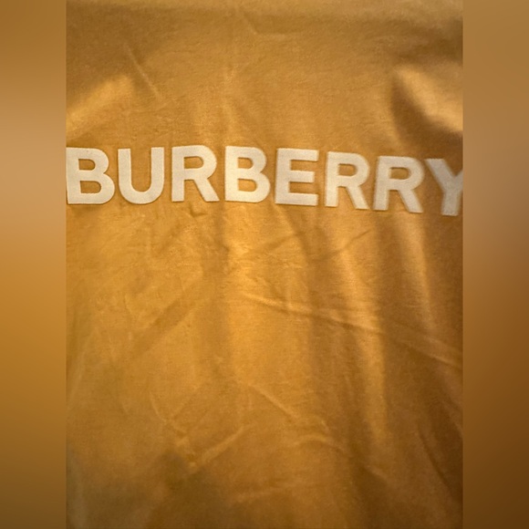 Burberry Men's Mustard Short Sleeve Tee/ Oversized Logo T-Shirt  Mustard Yellow - Picture 8 of 10